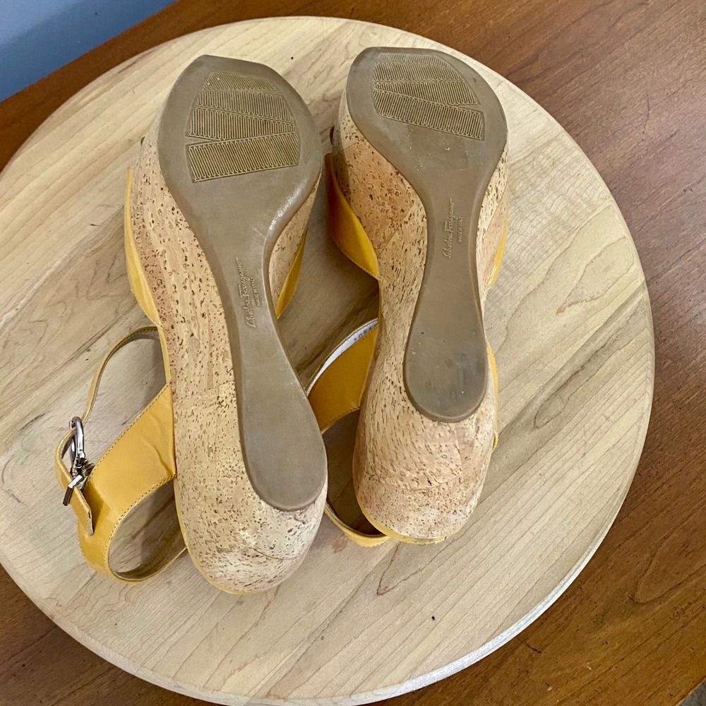 Salvatore Ferragamo Yellow Patent Leather Wedge Sandals Womens 9.5 Italy READ* - Picture 13 of 15